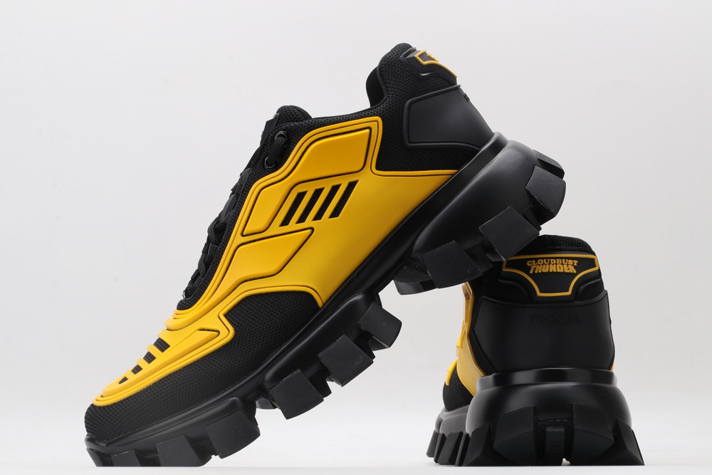 P*rada SNEAKER
